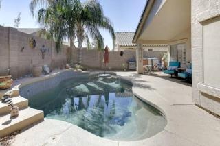 Gilbert Arizona Pool Retreat Near Phoenix Pet Friendly 3BR Home With Great WiFi - 0