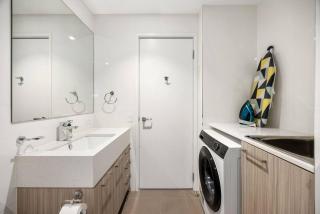 Vision On Morphett 2BR Apartment With Parking - 1