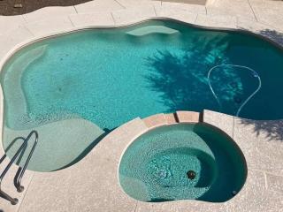 Pet-Friendly Mesa Retreat w/ Private Pool, Pool Table & Great WiFi Near Golf, Hiking & Spring Training - 8