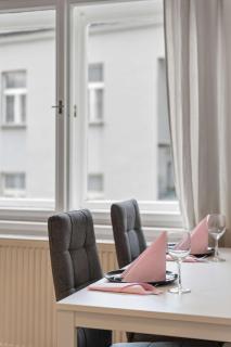 Elegant Prague Apartment - 5