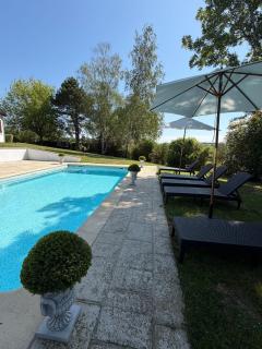 Villa Relax avec Piscine Privée à 90 min de Paris - 8
