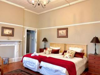 Kardinal guesthouse on 44 St Phillips street - 0