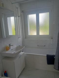20 Min nach Zurich, Big flat with 6 Einzelbetten, gratis Parking, near Autobahn - 9