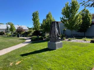 Eagle Peak Lodge & Cabins - 1