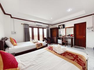 Vangvieng Sisavang Mountain View Hotel - 1