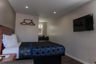 Aquarius Motel - 1