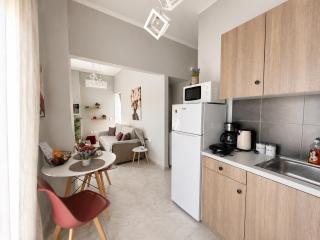 Thelma Apartments-In the Heart of Mytilene - 6
