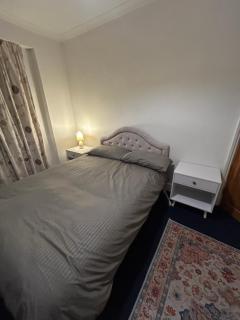 Room in Hackney - 2