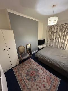 Room in Hackney - 1