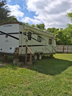 Cozy private camper - 5