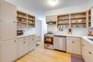 Large Deck, Rec Room! 2-Unit ATX Retreat By Campus - 4