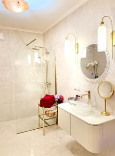 Monaco 2bdr luxury apartment, private garden&pool - 8