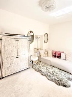 Monaco 2bdr luxury apartment, private garden&pool - 7