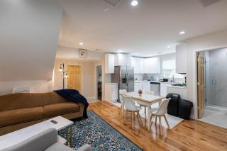 Comfortable 3BR-2BA Near Old Greenwich in Stamford - 0