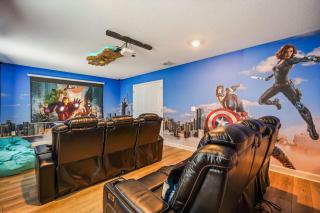 Under the Sea Villa by Disney w Pool Game Room - 4