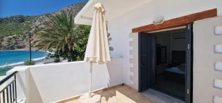 Paralia Hotel & Taverna - 6