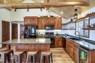 Leech Lake South Shore - Private, Sleeps 8 Adults - 6