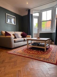 Cartref - Fully equipped and stunning town flat - 7