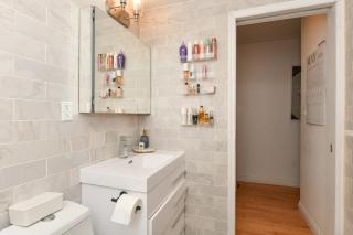 Prime West Village Hideaway Studio - Walk Everywhere - 4