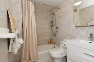 Prime West Village Hideaway Studio - Walk Everywhere - 3