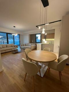 Grand Gigi Panoramic Penthouse - 0