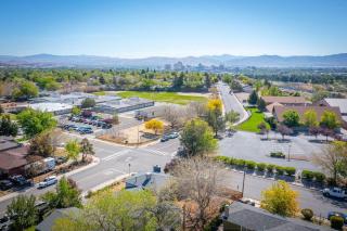 Spacious Pet-Friendly Retreat 4BR Grill 5 Beds - 6