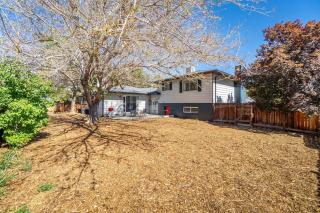 Spacious Pet-Friendly Retreat 4BR Grill 5 Beds - 1