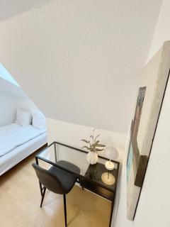 Bright City Double Room 6 with free parking - 3