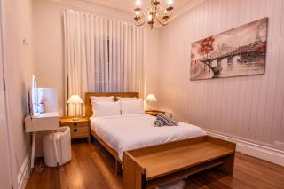Whitehall House Victorian Charm Meets Modern Luxury Near CBD - 5