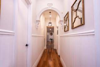 3BR Victorian Home Near CBD Heritage Meets Luxury - 3