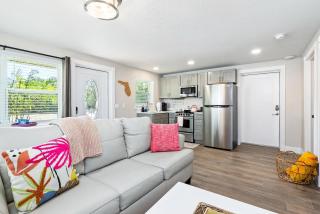Walk to Siesta Key Beach & Village, Pool, Dock, Game Room - 5