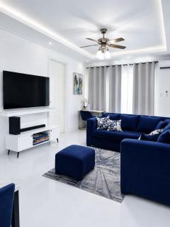 Tranquility Haven Penthouse - 2