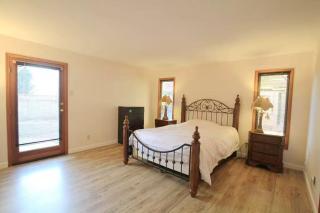Spacious and comfortable home in Delta BC - 2