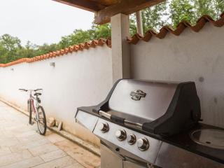 Holiday home in Umag with barbecue and Wi-Fi - 2