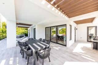 Bougain Villa | New Luxury Villa Near Grace Bay - 7