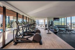 2BR Resort Style Apartment with Panoramic Views - Gold Coast - 1