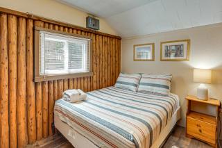Hamlin Lake Cabin w/ Beach Access: 2 Mi to Dunes! - 1