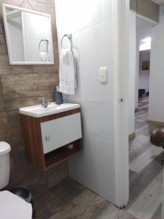 Hermoso Apartamento Recién Remodelado Con La Mejor Ubicación - 5