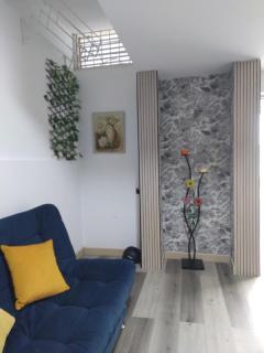 Hermoso Apartamento Recién Remodelado Con La Mejor Ubicación - 1