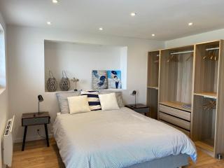 Premium Holiday Home, Pink Granite Coast - 6