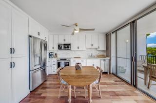Maui Parkshore #415 Ocean View in the Heart of Kihei, Walk to Kamaole Beach - 2