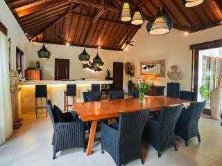 Canggu, villa santai, 3 bed, swimming pool jacuzzi - 6