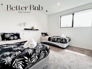 A Quiet Modern and Brand New Gem - 3