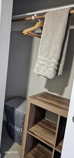 Cozy Room & Private Bathroom - 9