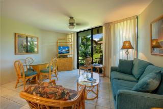 Waiohuli Beach Hale #B-107 Oceanfront Complex with Great Rates, Garden View - 0