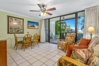 Waiohuli Beach Hale #C-112 Oceanfront Complex with Ocean Views Ground Floor - 8