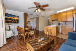 Waiohuli Beach Hale #C-211 Oceanfront Ocean View 2Bd/2Ba Full A/C, Sleeps 6 - 6