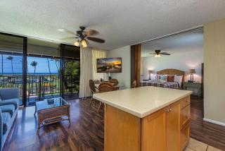 Waiohuli Beach Hale #C-211 Oceanfront Ocean View 2Bd/2Ba Full A/C, Sleeps 6 - 3