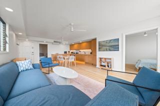 Waiohuli Beach Hale #D-126 Deluxe Oceanfront, Best Location in Complex - 7