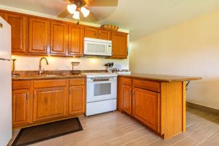 Waiohuli Beach Hale #D-220 Great Rates, Oceanfront View , A/C Throughout Unit - 1